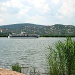 Szelrozsa Apartmanhaz